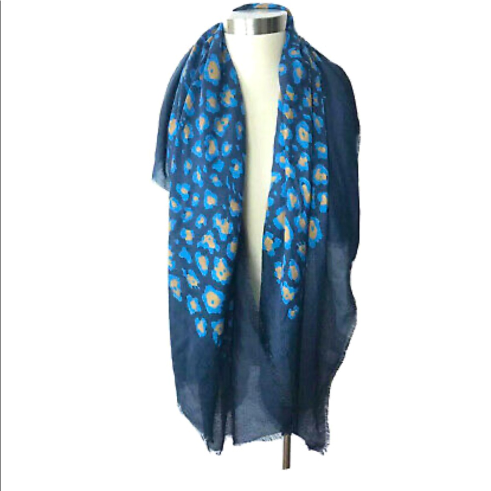 LOFT scarf
